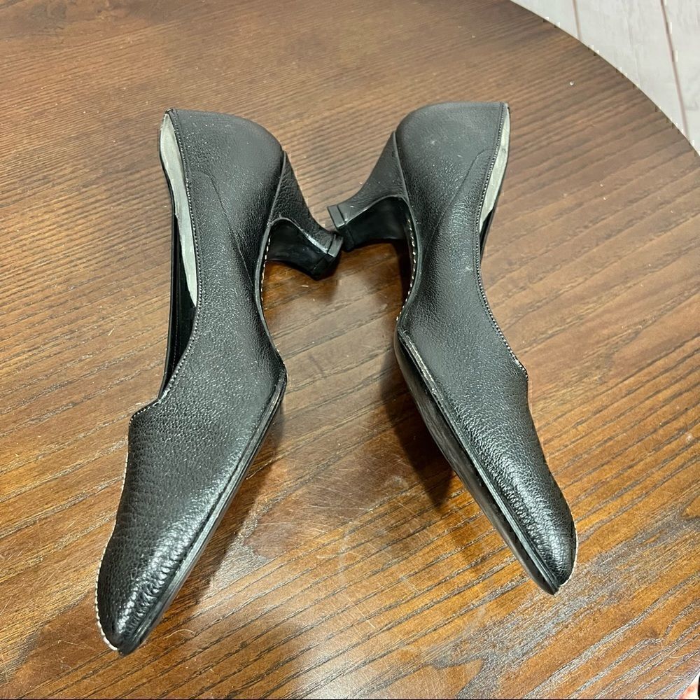 6.5 Aa Saks Fifth Avenue Fenton Last Vintage Kitten Heel Pumps In Black. Euc — image 4 of 8